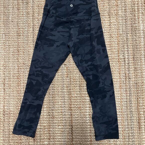 Lululemon Align leggings -21” in Black Camo - Picture 3 of 5